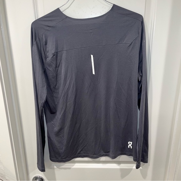 On Running Men's Size X-Large Performance Long-T Gray T Shirt Activewear - Picture 3 of 3
